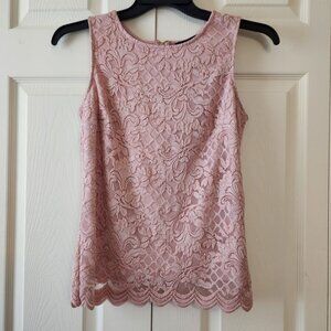 Pink Lace Sleeveless Top With Scalloped Hem By Always Indigo Size S